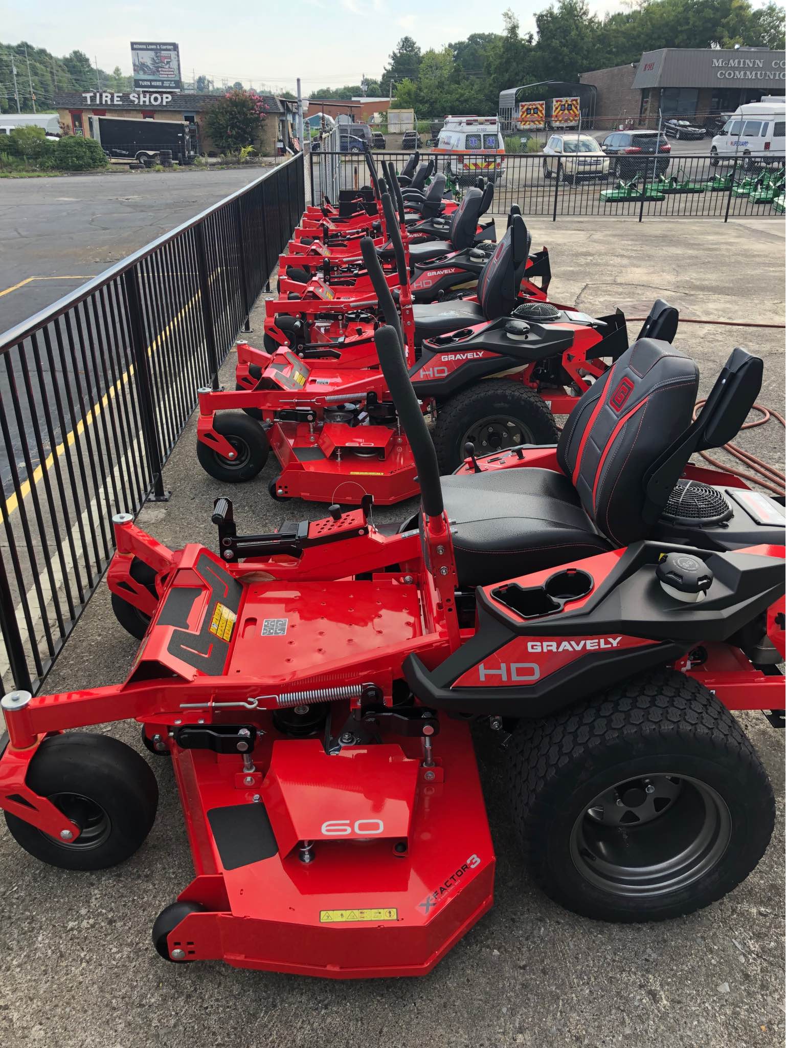 GRAVELY 915162** * Gravely ZT48XL Zero turn mower * 329 hours * 48