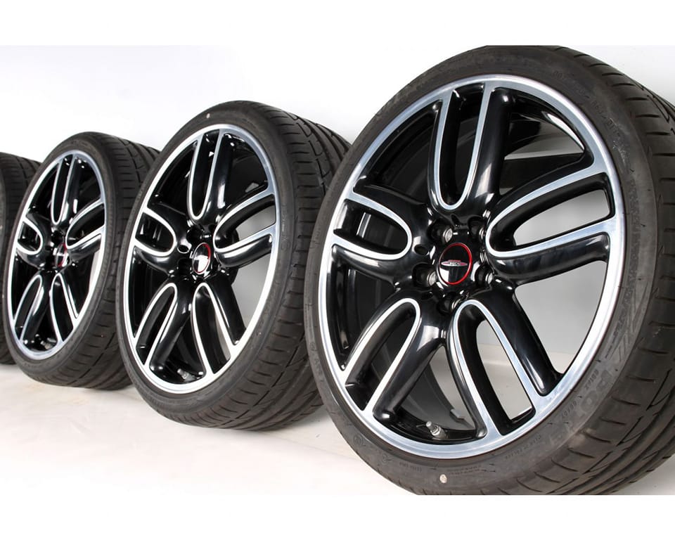 Hello all, at the moment my F56 JCW original wheels have the 205