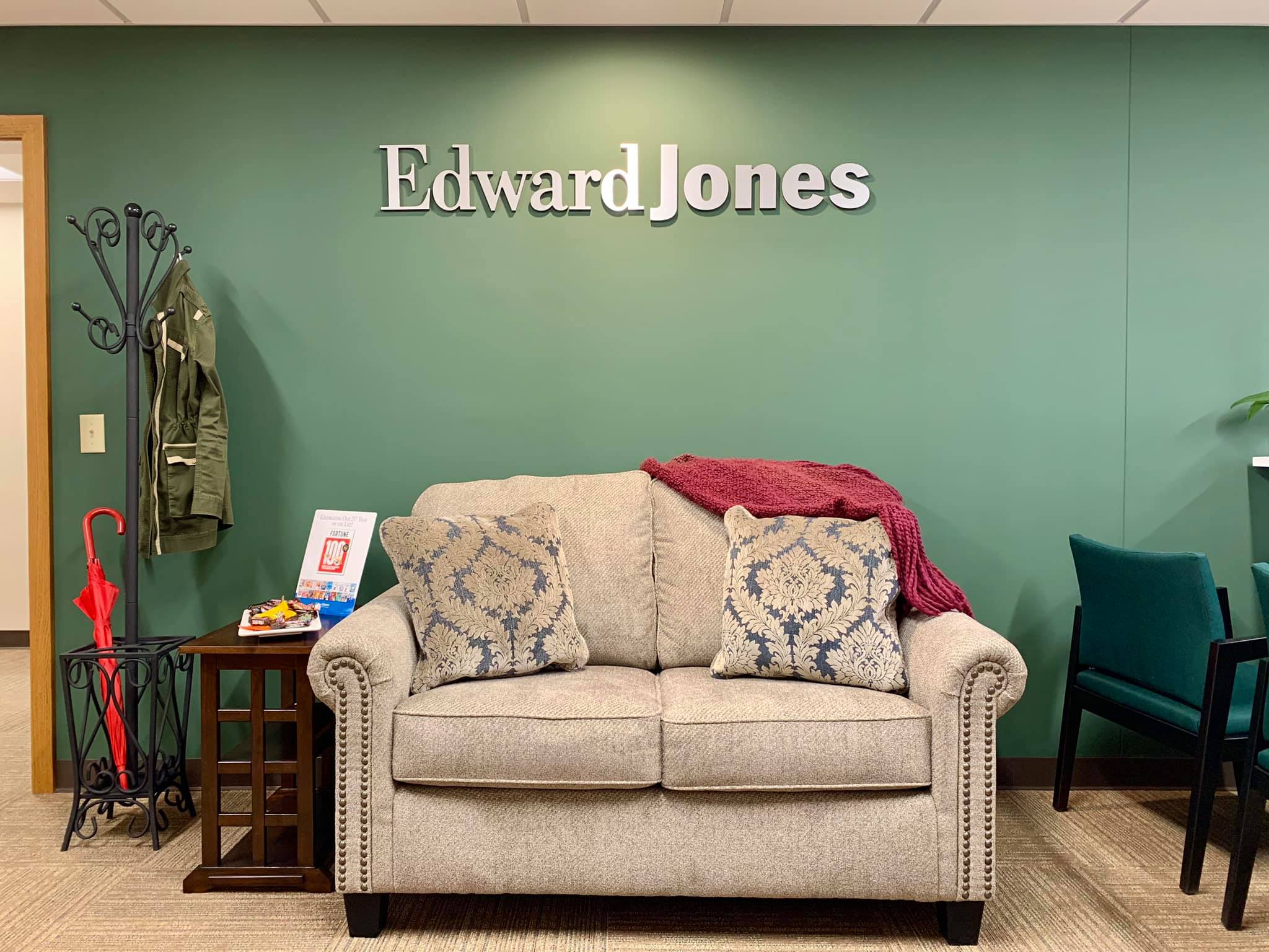 Edward Jones-Financial Advisor: Michelle Rodenberg | Grand Rapids MN