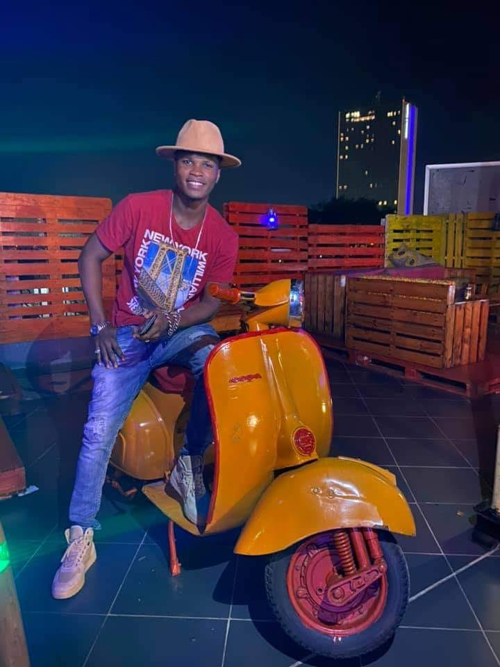 El Affab Music Promotion Santrinos Raphael Comment A Ete Votre Weekend Tranquille De Mon Cote Waa Santrinos Raphael Ft Zeynab Https Youtu Be Z0aowylly U Tres Bonne Fin De Soiree A