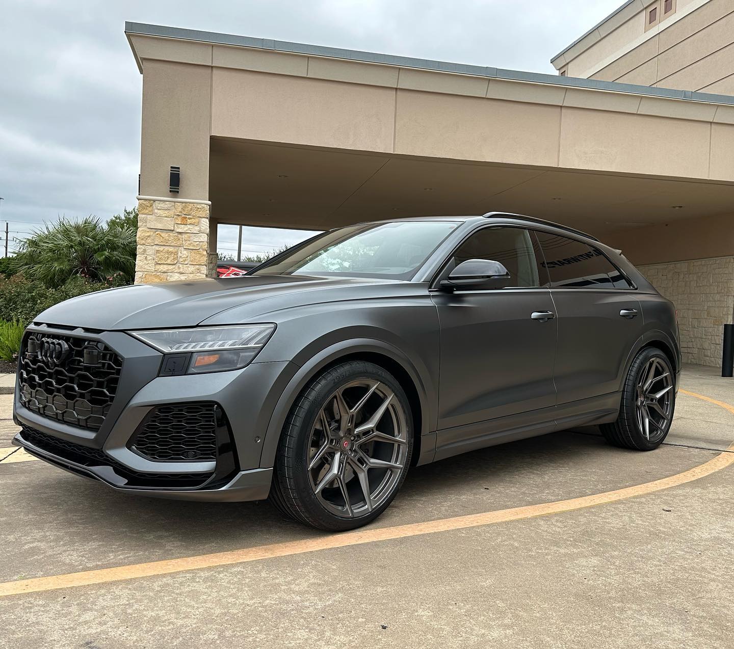 Kris’ RSQ8 complete... - Extreme Offroad & Performance, Inc.