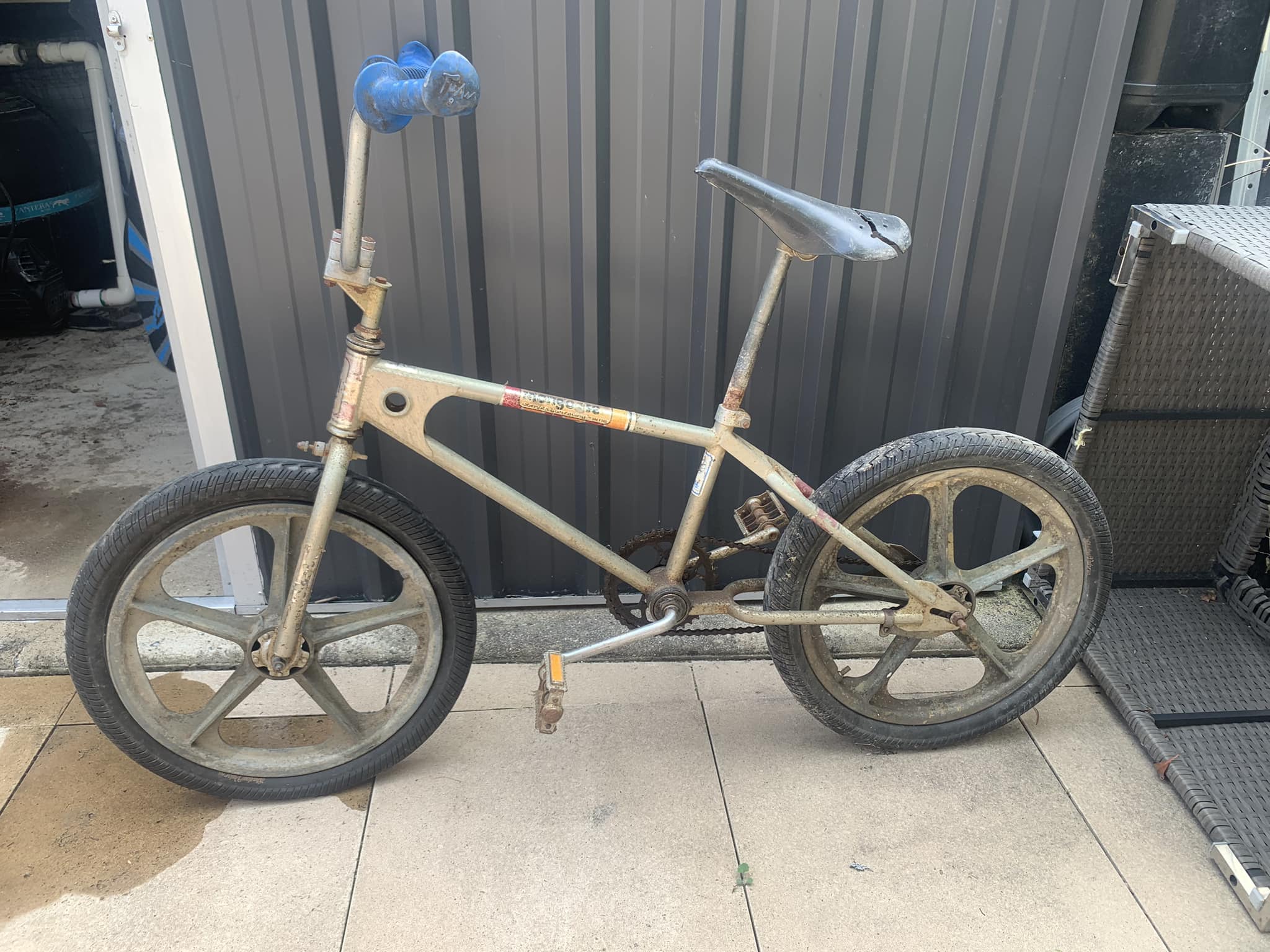 Restoring an old BMX bike from my childhood