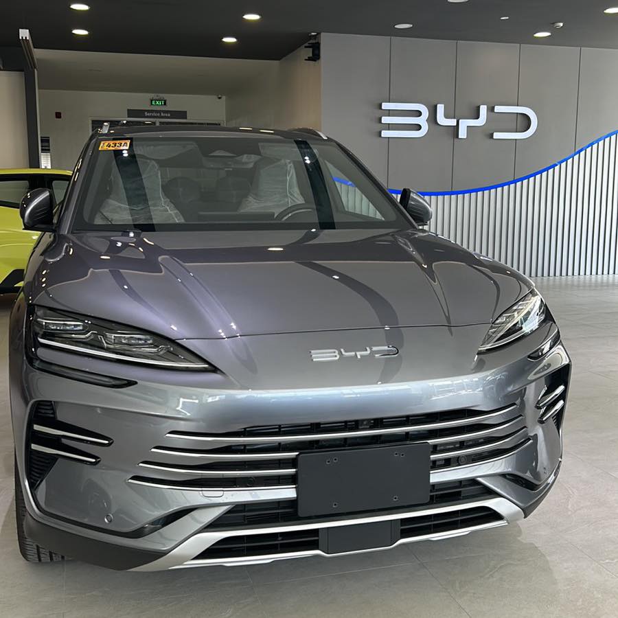 Sleek. Smart. Stunning. Meet the BYD Seal 5 DM-i — a ride that blends ...