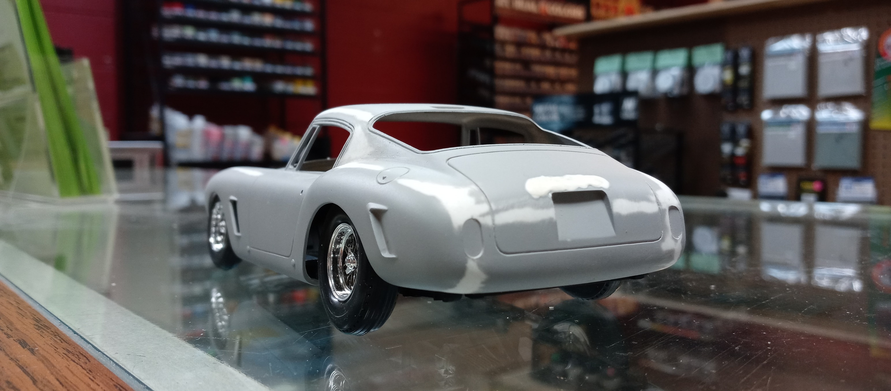 Building Gunze Sangyo 1/24 Ferrari 250GT SWB model car