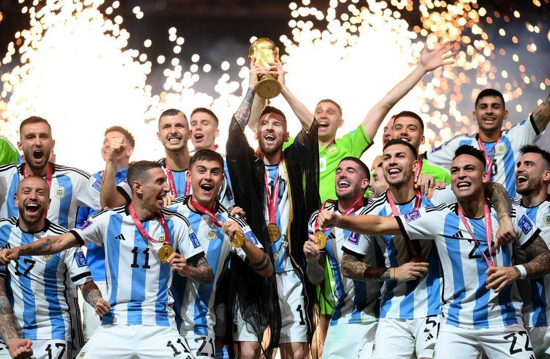 Keep - ｜⚽️球王封神之役 梅西的終局之戰完美落幕 - 首先，很感謝也很抱歉這個月瘋狂發足球的文章，畢竟本來這裡主要是以籃球為主的粉專 ...