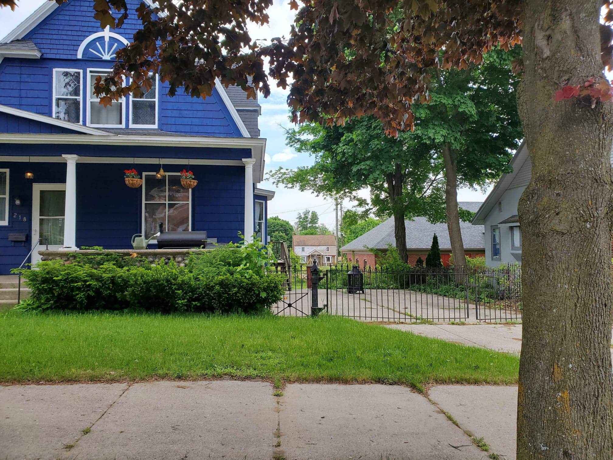 4 Beds 2 Baths House Property Rentals Cadillac, Michigan