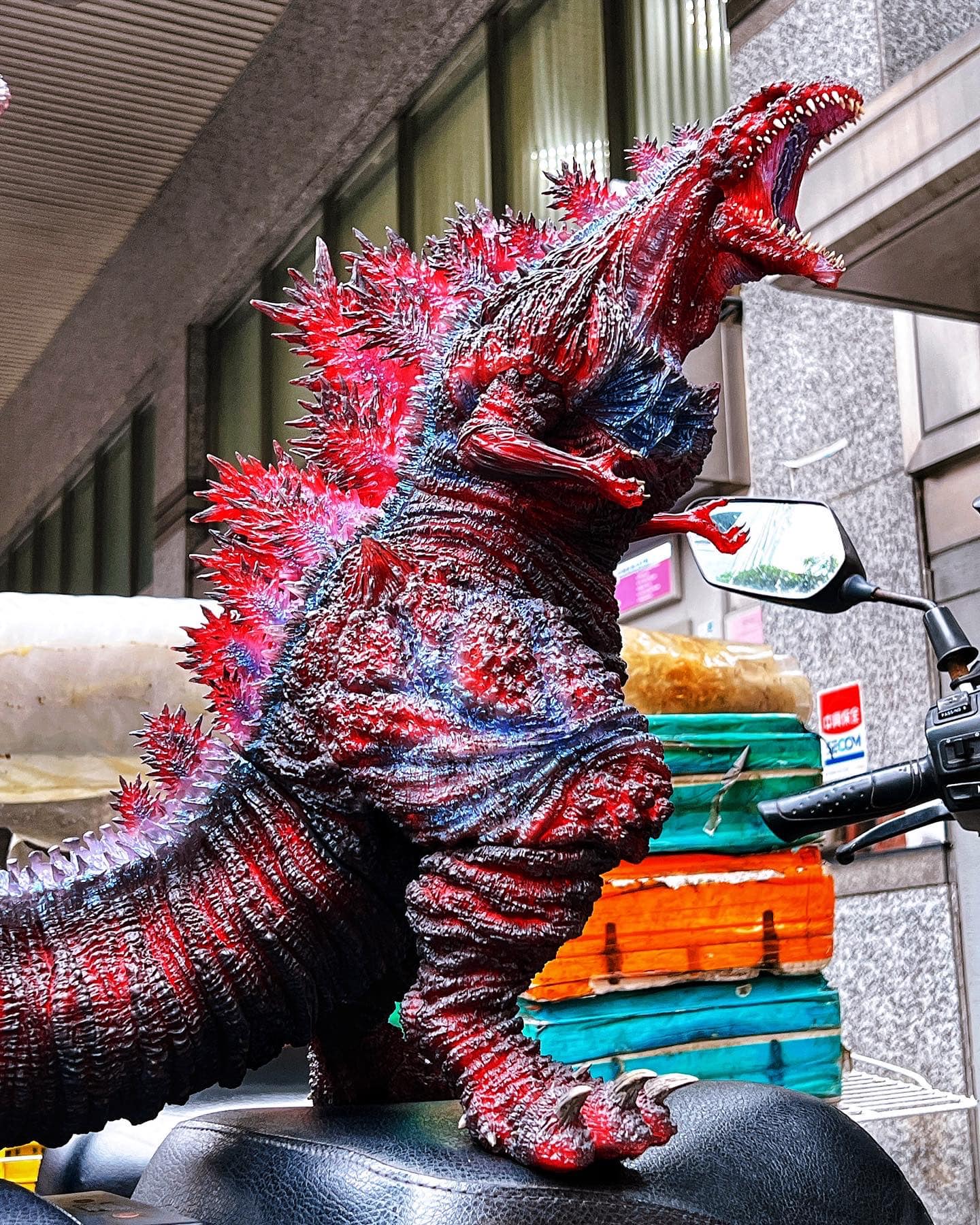 👉❣️Sold❌️❌️THB K.Godzilla