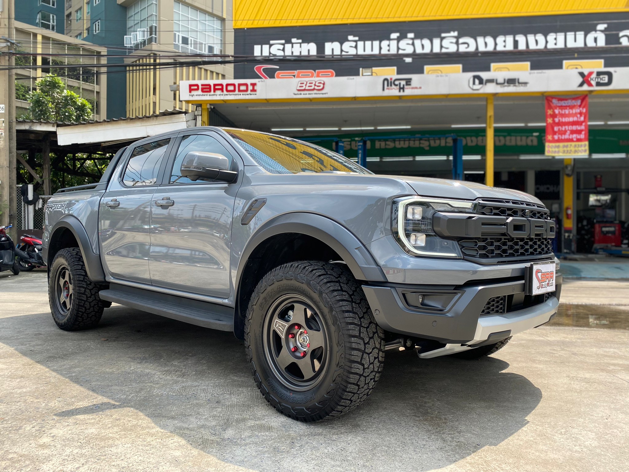 Ford Raptor Nextgen ล้อแท้ Bradley 18x8.5 6H139.7 ยาง Yokohama ...