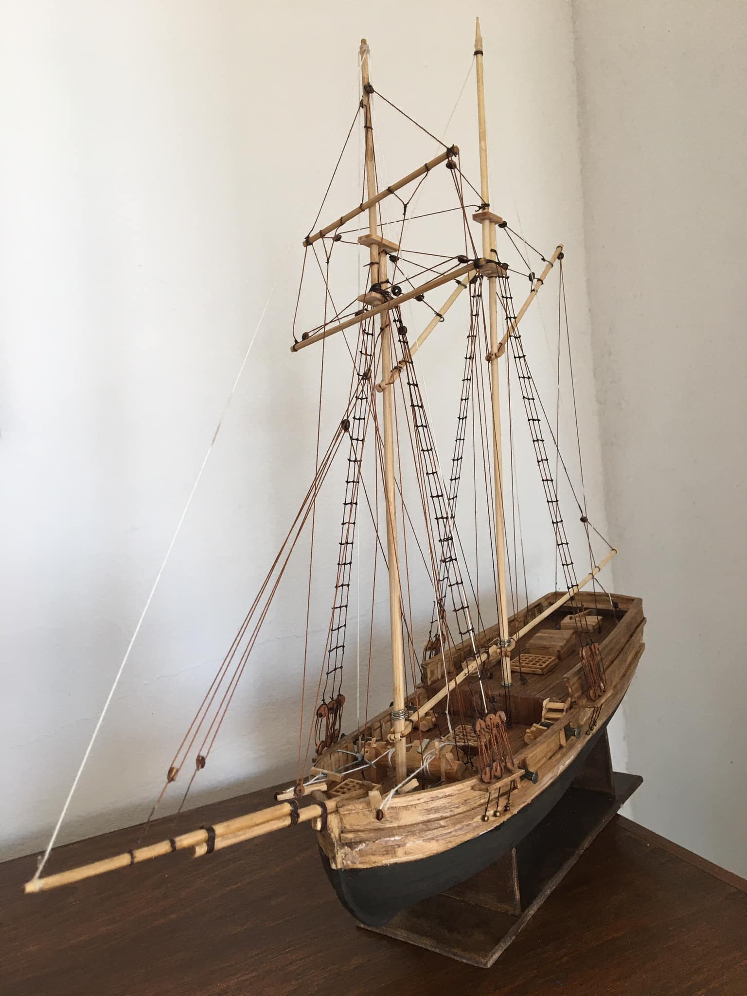 Model of colonial schooner independence 1775