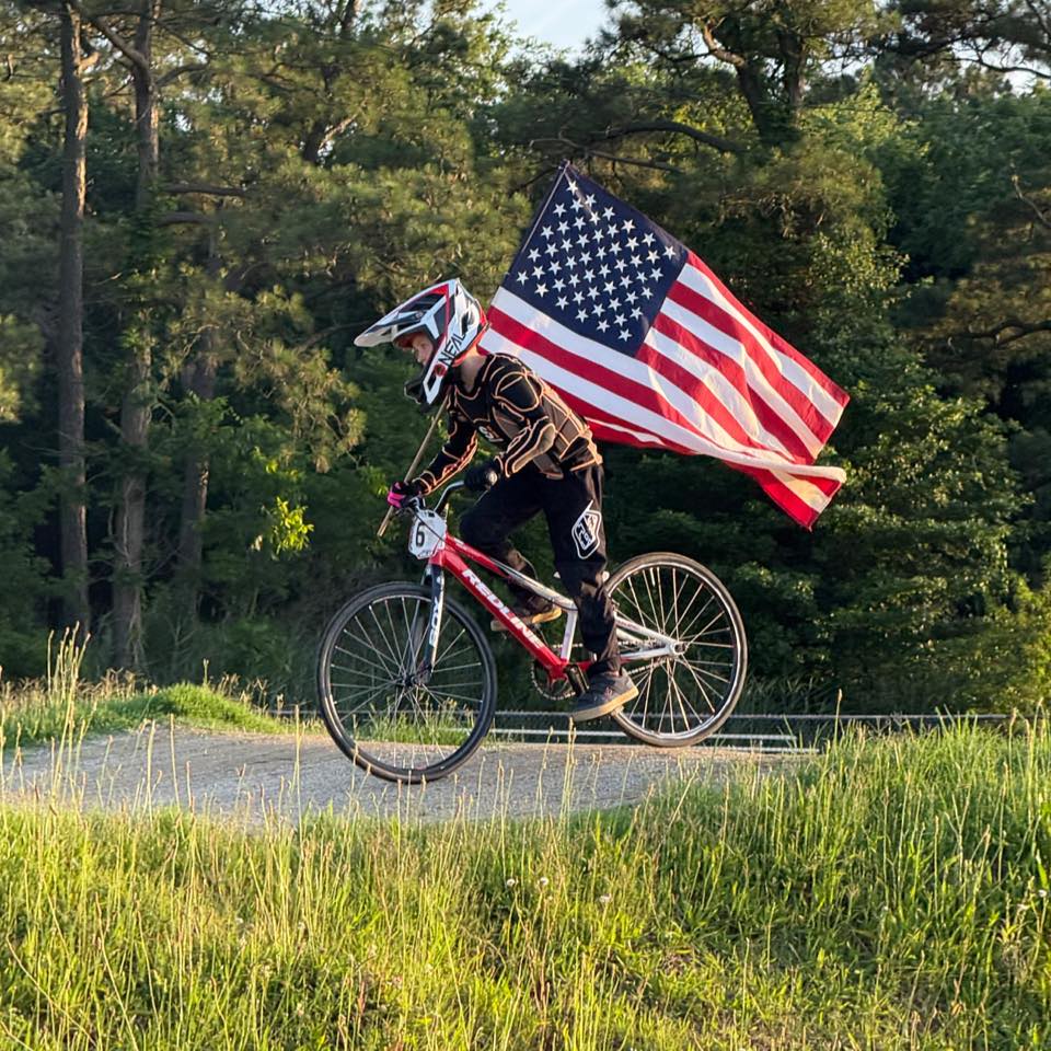 Grahmbo hitting @gravitysocialmtb Night Train line at this years ...