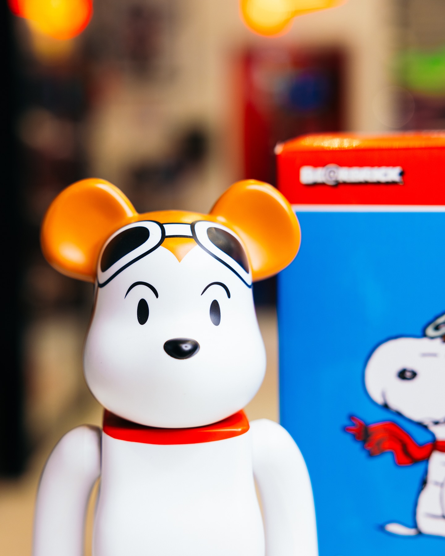 SNOOPY FLYING ACE BEARBRICK 400% ? . . TONS OF RARE COLLECTIBLE 