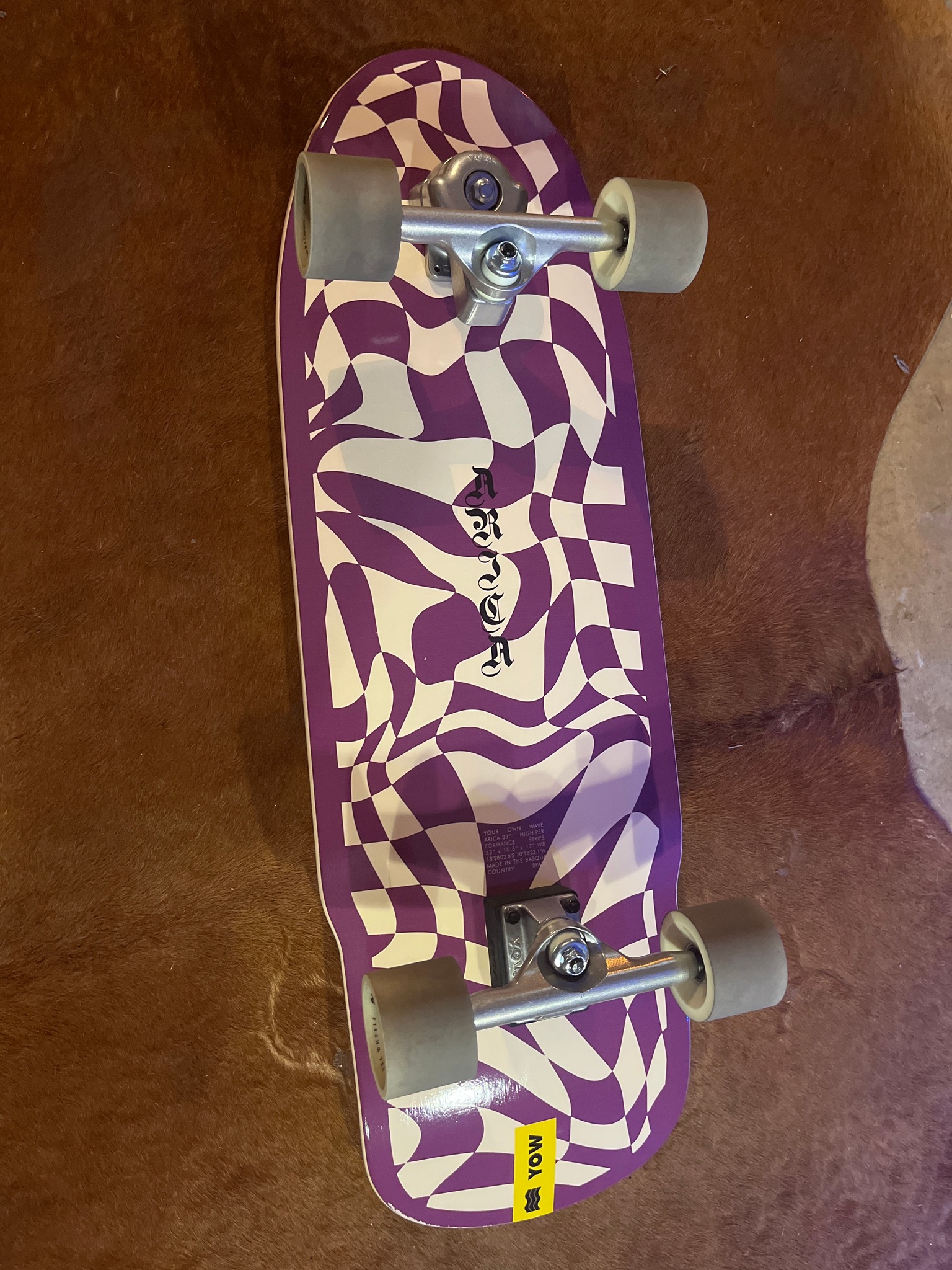 Just got my first surfskate. Yow Teahupoo. Feels awesome but how 