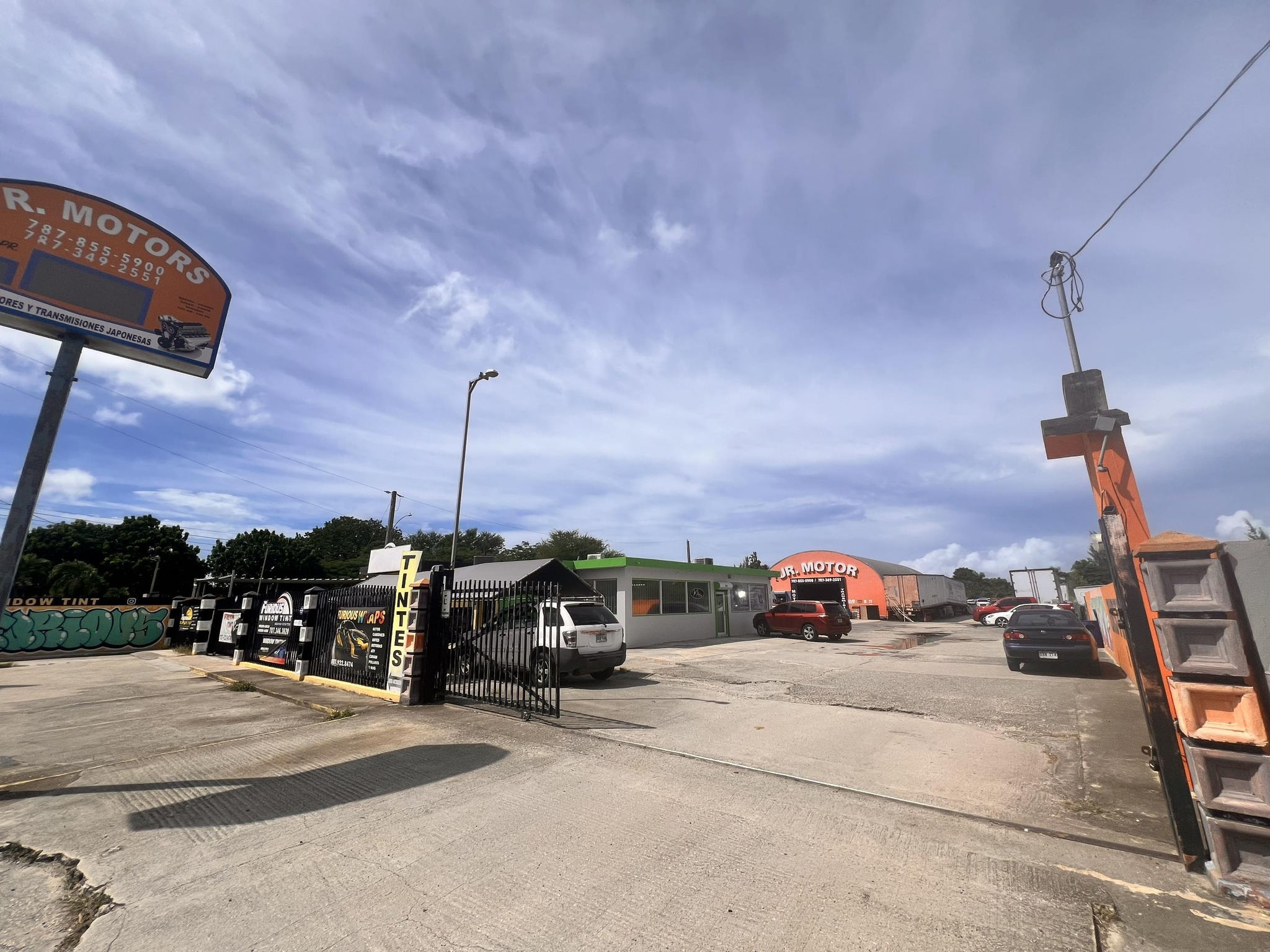 JR Motor Distributors & Hijos Inc | Vega Baja