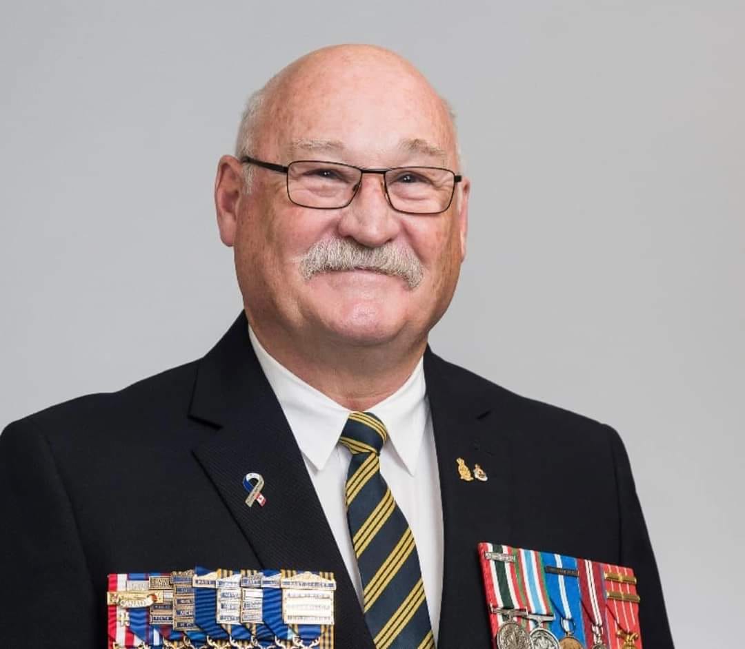 Lachute Legion - these are the new CF service pins you are... | Facebook