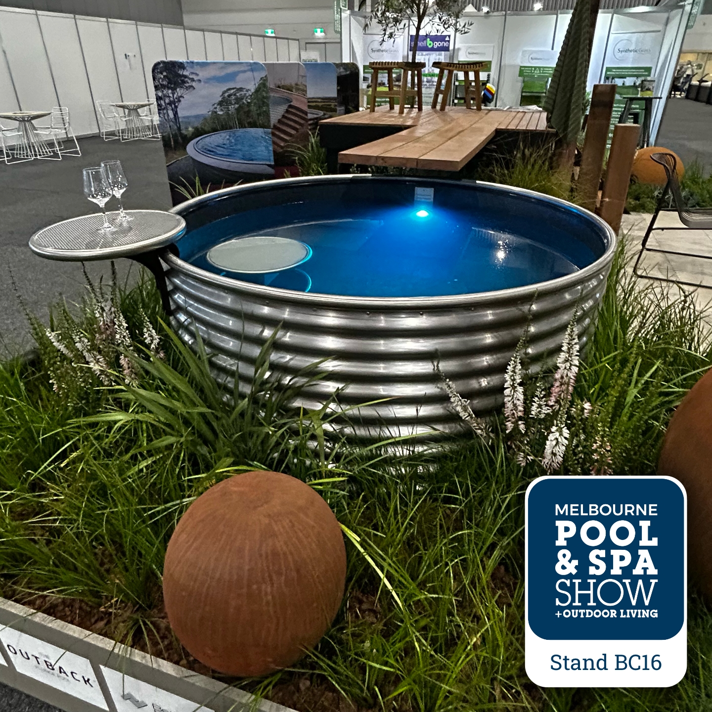 🌟 Calling all pool enthusiasts!... - The Outback Plunge Pool