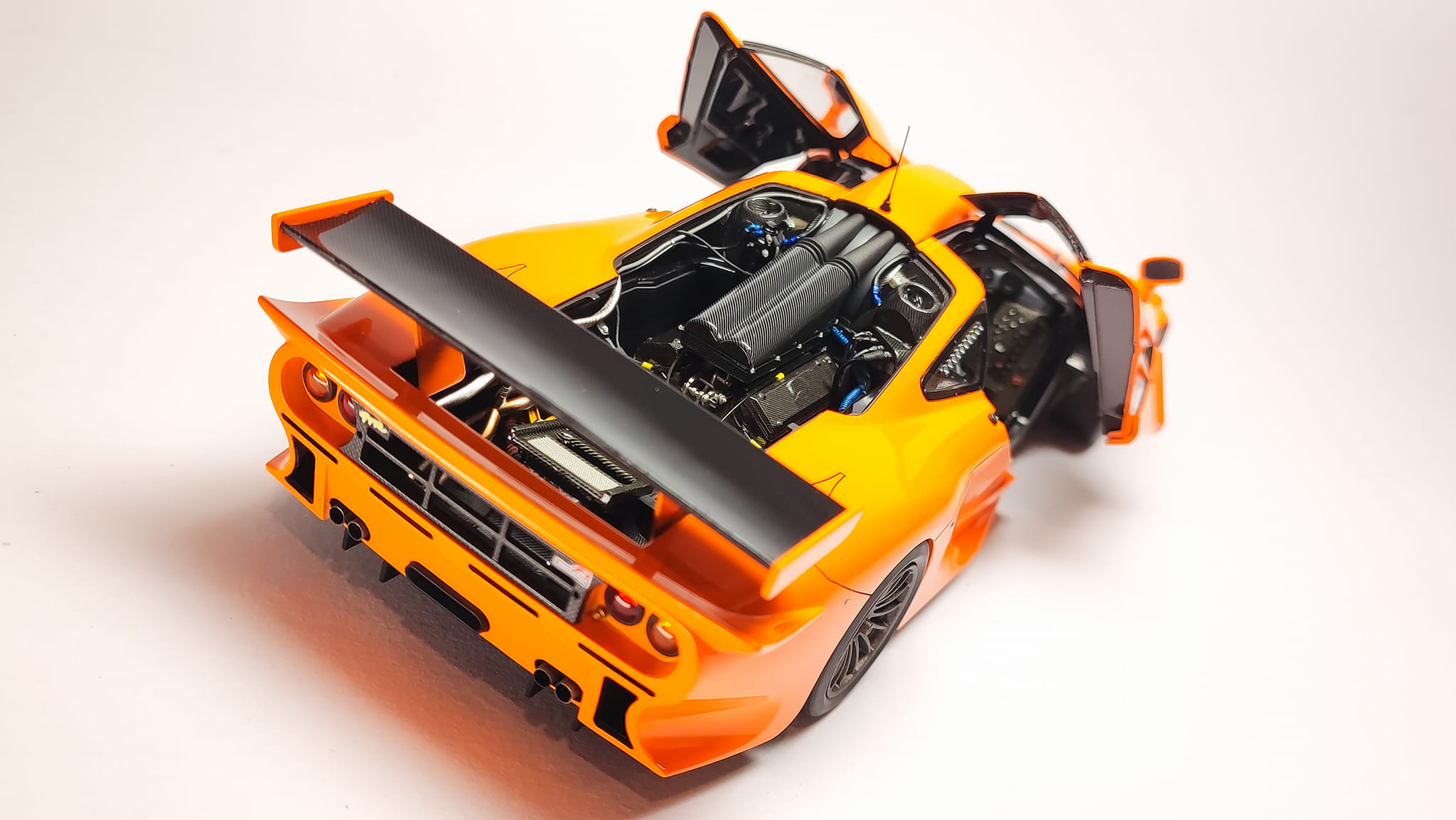1997 Mclaren F1 Gtr longtail. The kit from Aoshima.