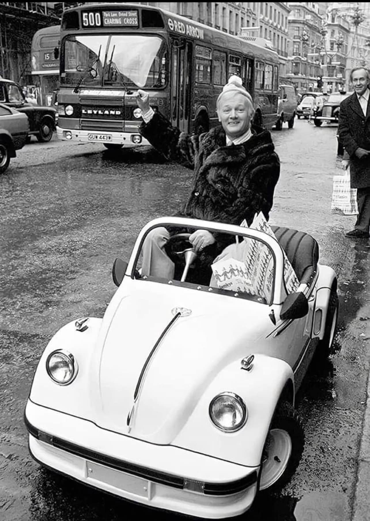 Old - A Great Photo of the Legendary John Inman John Inman, the ...