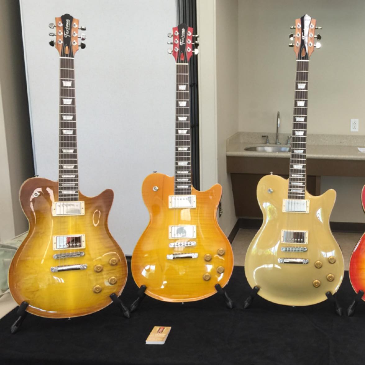 Textone Guitars