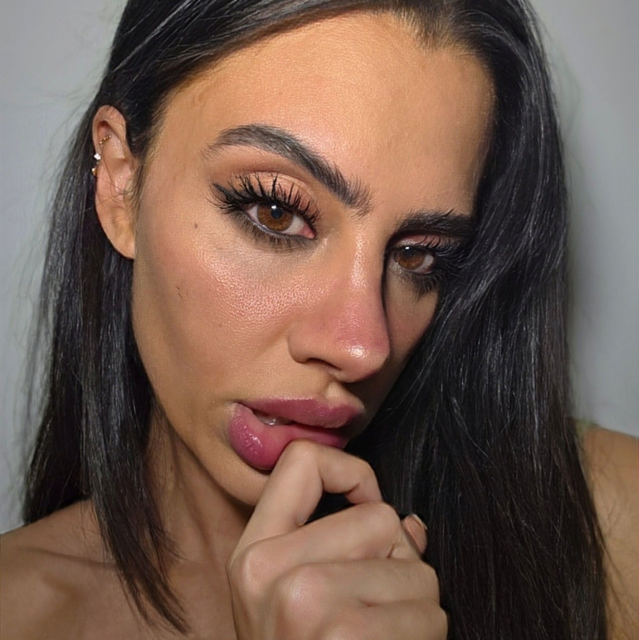 Jennifer J. Reyes