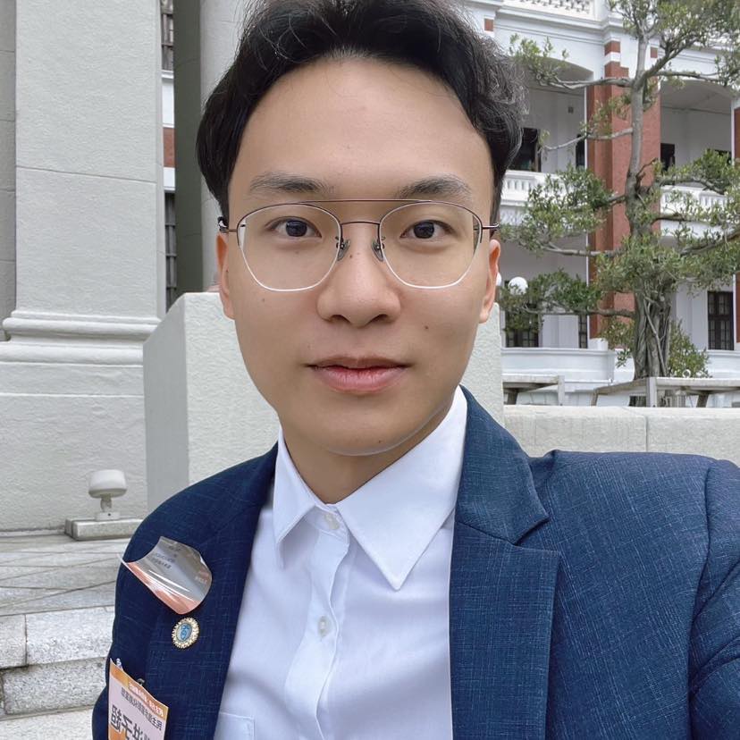洪子超-彰化縣議員 - 彰化隊出發！ 子超從秀芳立委的助選員，一直到委員的助理。 如今是更堅強的團隊， #縣長候選人黃秀芳 #縣議員候選人洪 ...