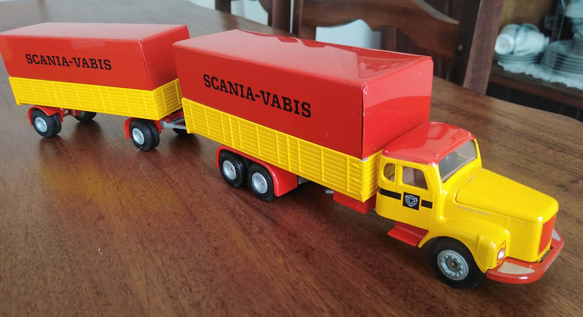 1:43 Scania – Vabis Honest John 870 Tekno denmark (1961-1969)