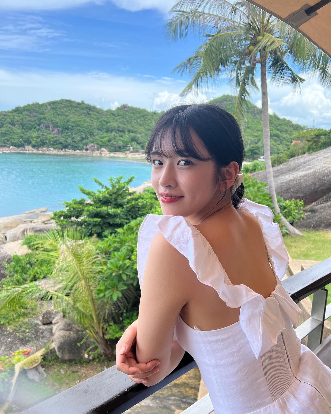 韓星爆爆 - 泳知眼中的 #安俞真📷 說因為俞真太漂亮了所以想把照片上傳， 還問了為什麼自己不是安俞真？... | Facebook