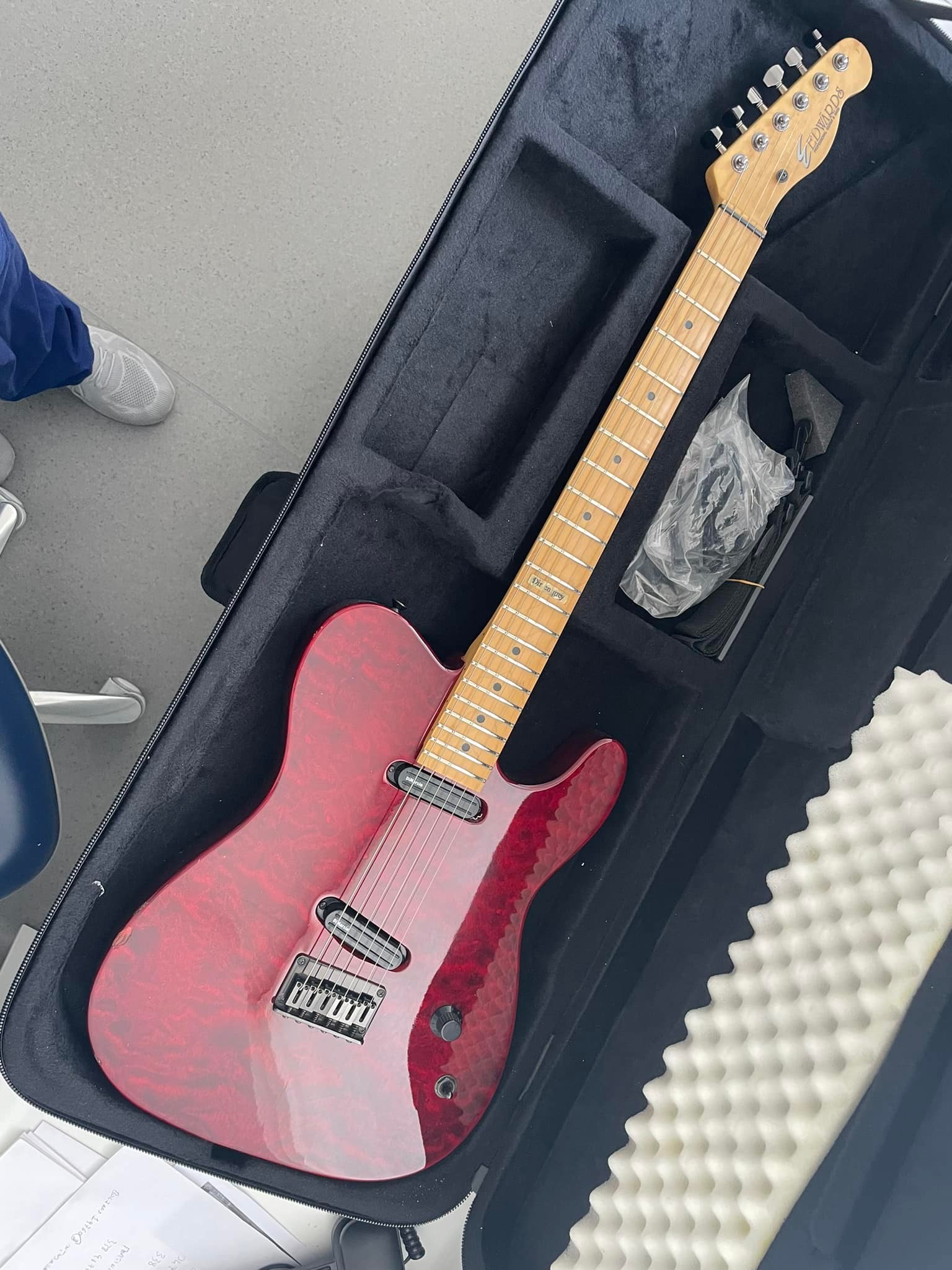 Edwards Dir with Dimarzio pickups and Gotoh locking tuners