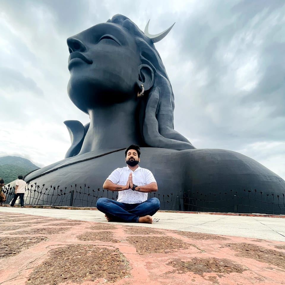 A visit to the statue of Unity.... - Divy Priy Srivastava | Facebook