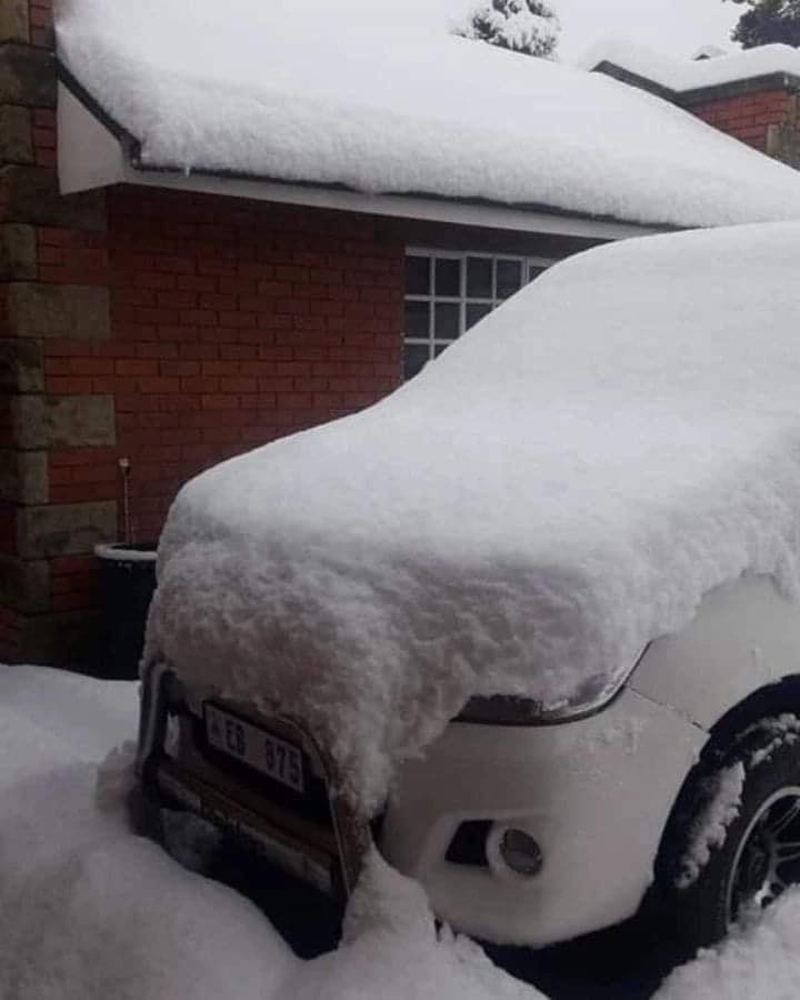 It’s snowing in Lesotho 🇱🇸 Lesotho,... - The African History