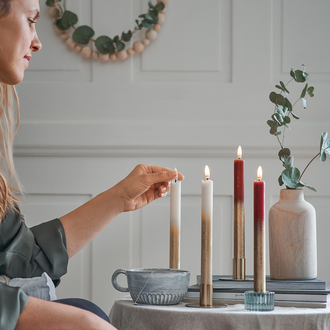 So stimmungsvoll ist Weihnachten. 🌟 Bei uns gibt es jetzt festliche Dekoideen für drinnen & draußen: http://tchi.bo/tw3_AT