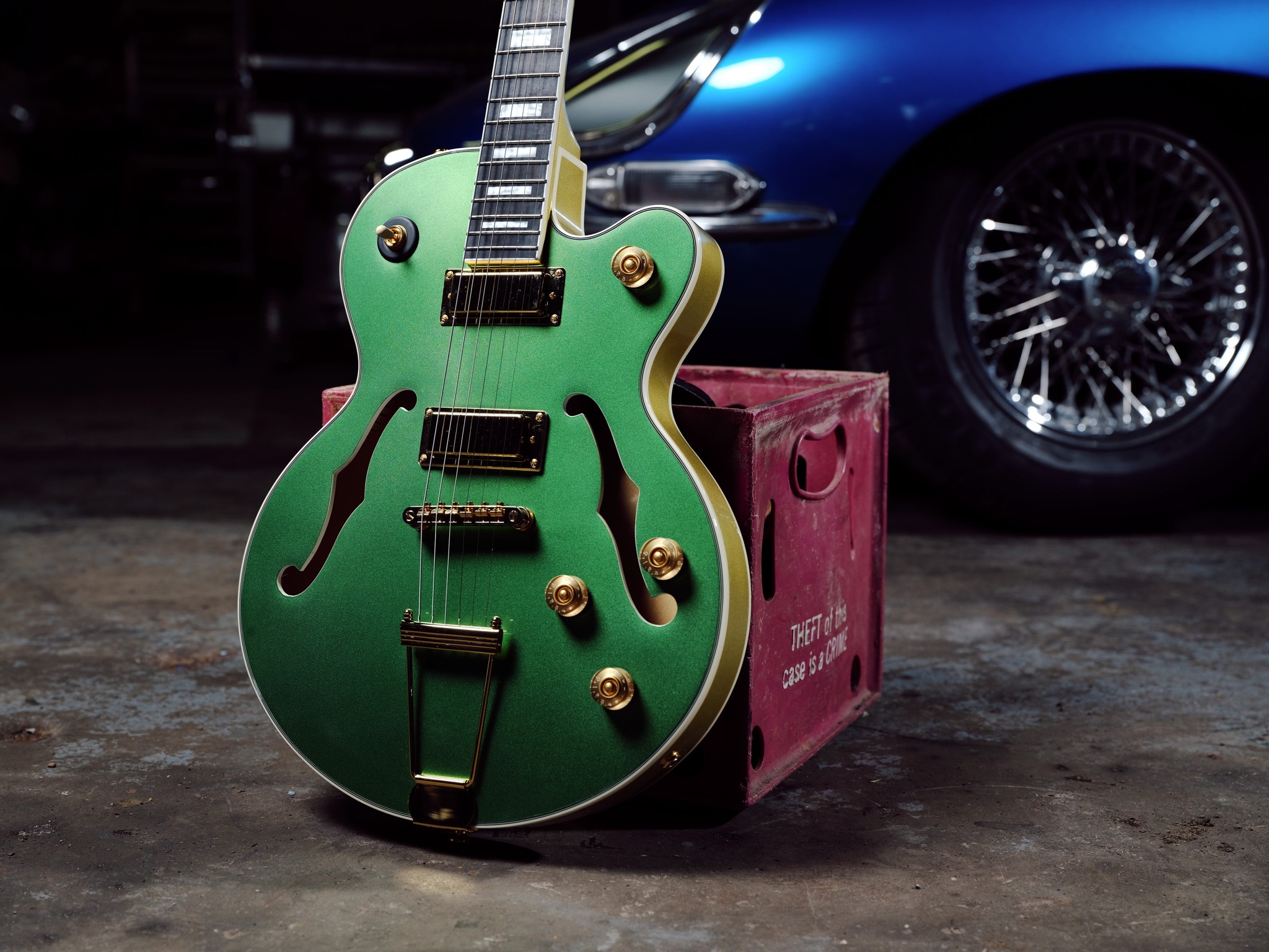 It's your LUCKY day! The Uptown Kat ES in Emerald Green Metallic