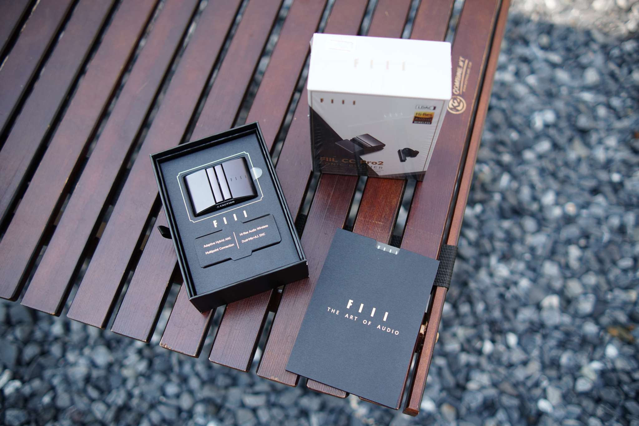 FIIL - FIIL CC PRO 2 🎨 Creative All-Metal Design by designaffairs 🔊 ...