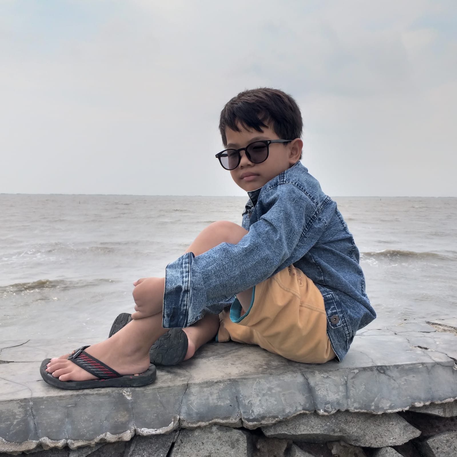 AsLan GenYosz Al'azizy