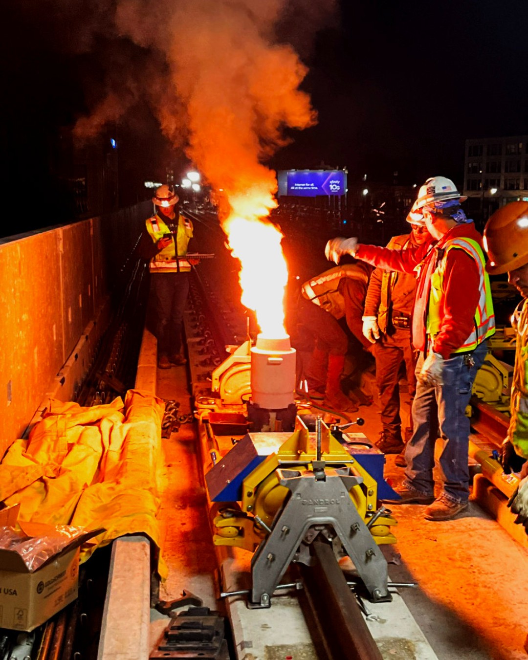CTA RPM - 🔥 Now this is fire! Crews are welding the new...