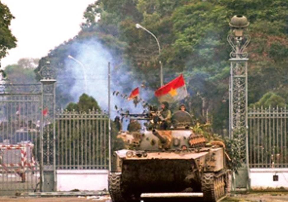 🇻🇳 REUNIFICATION DAY 🇻🇳... - HY High School English Club | Facebook