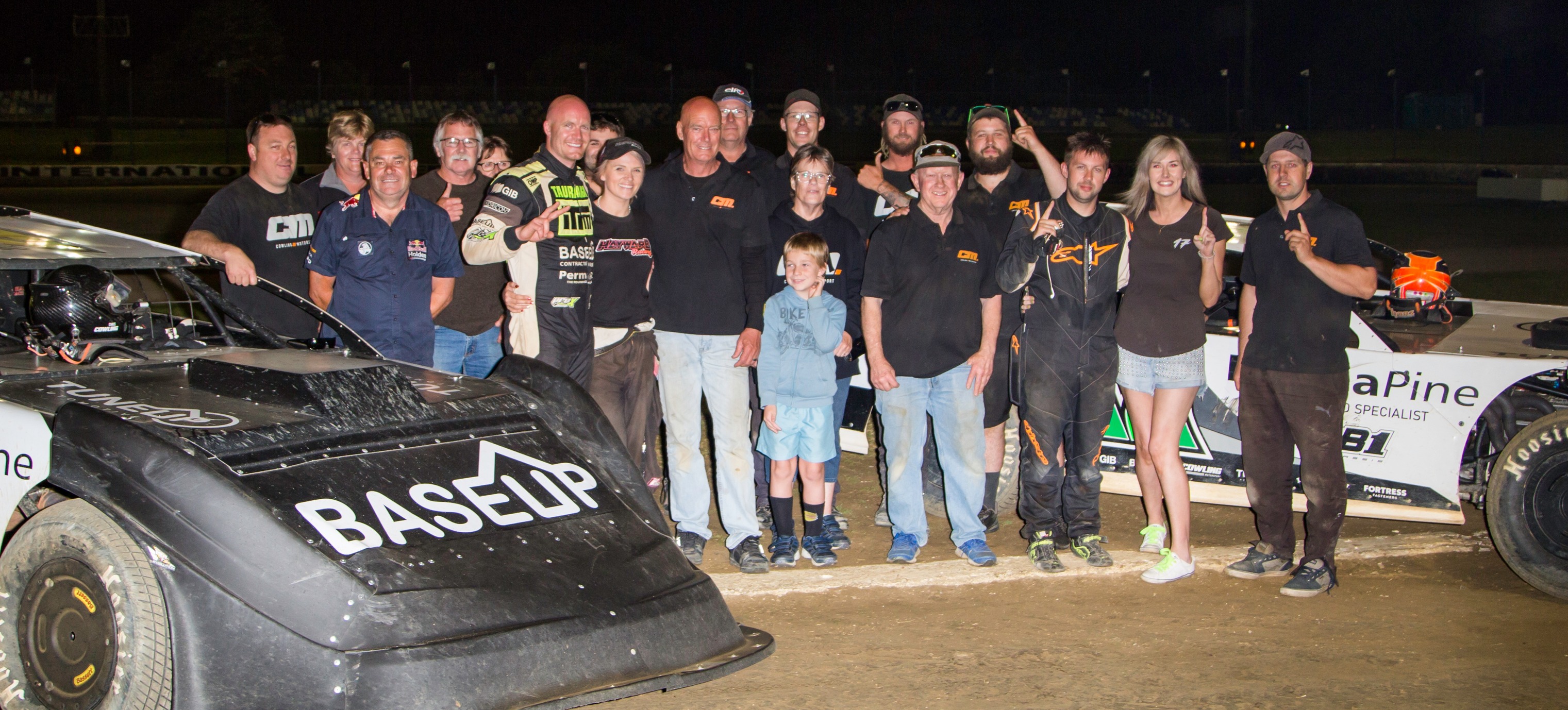 Custom Signs Saloon Racing... - Custom Signs Saloon Racing