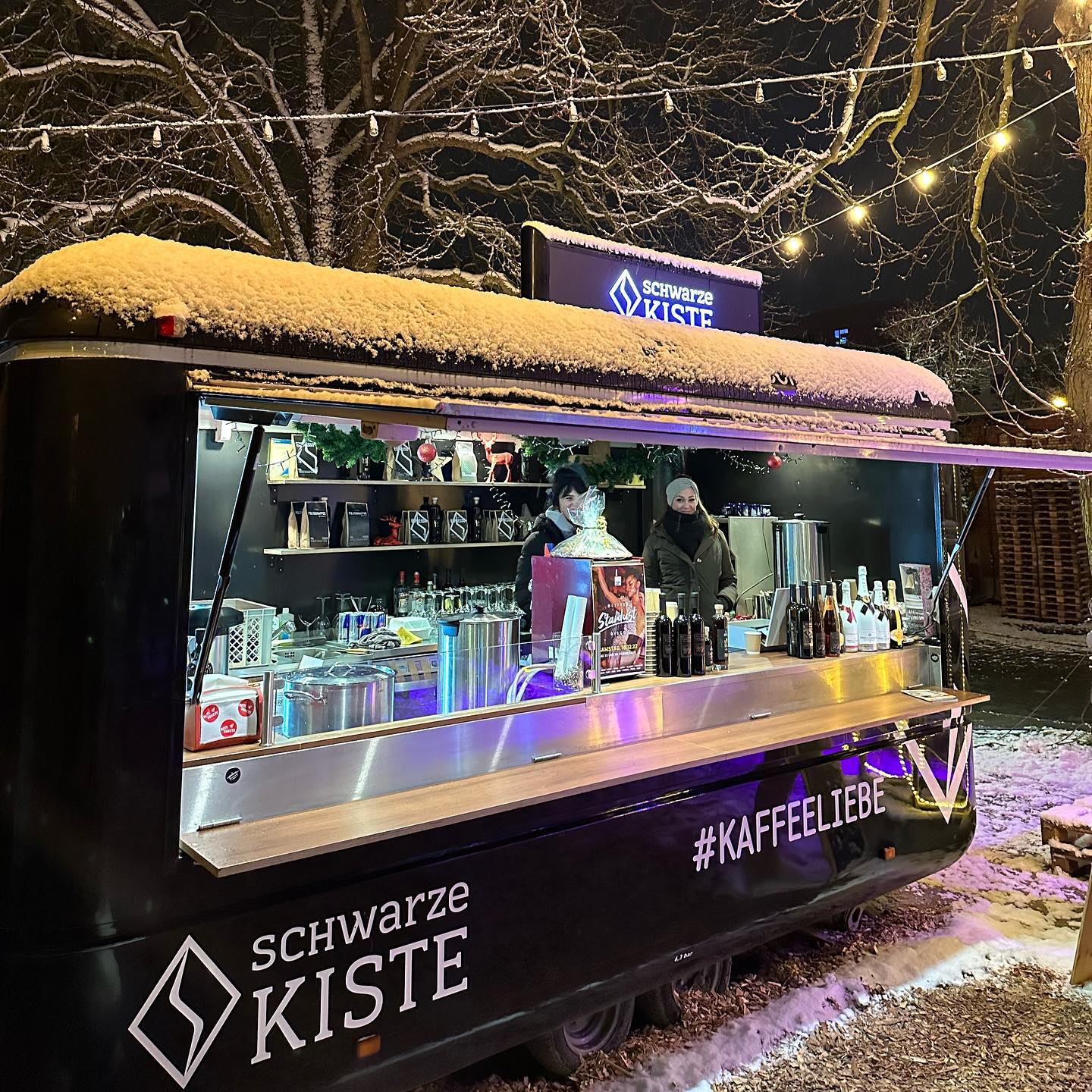 Schwarze Kiste