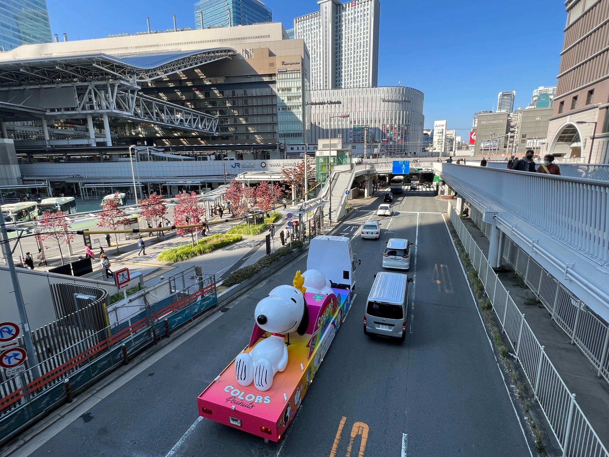 東TOUCH - 好想親身喺現場睇呀！ Snoopy開心花車 Happiness Float 2022... | Facebook
