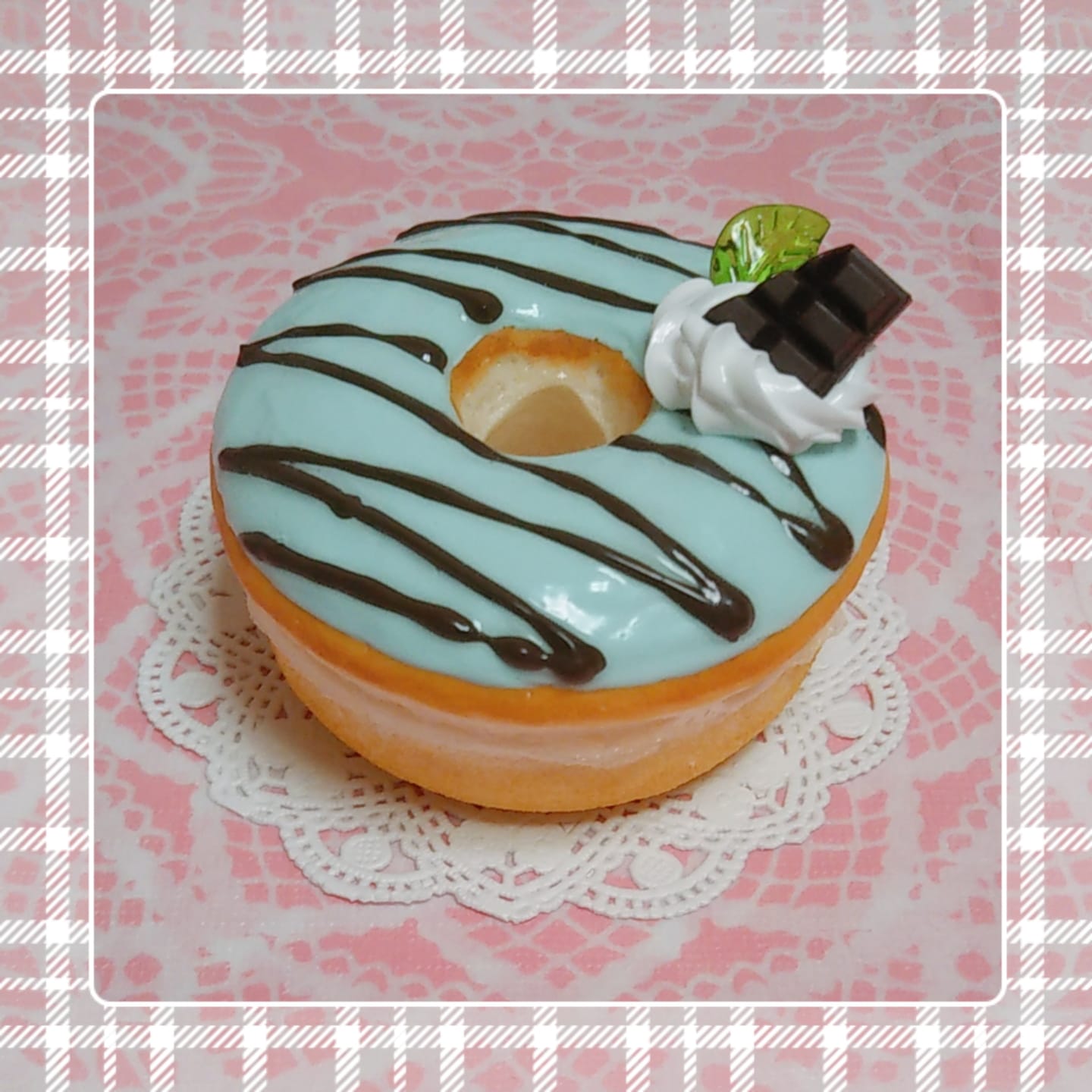 手作りスクイーズ ☆*° チョコミントドーナツです (*ˊᵕˋ*)੭