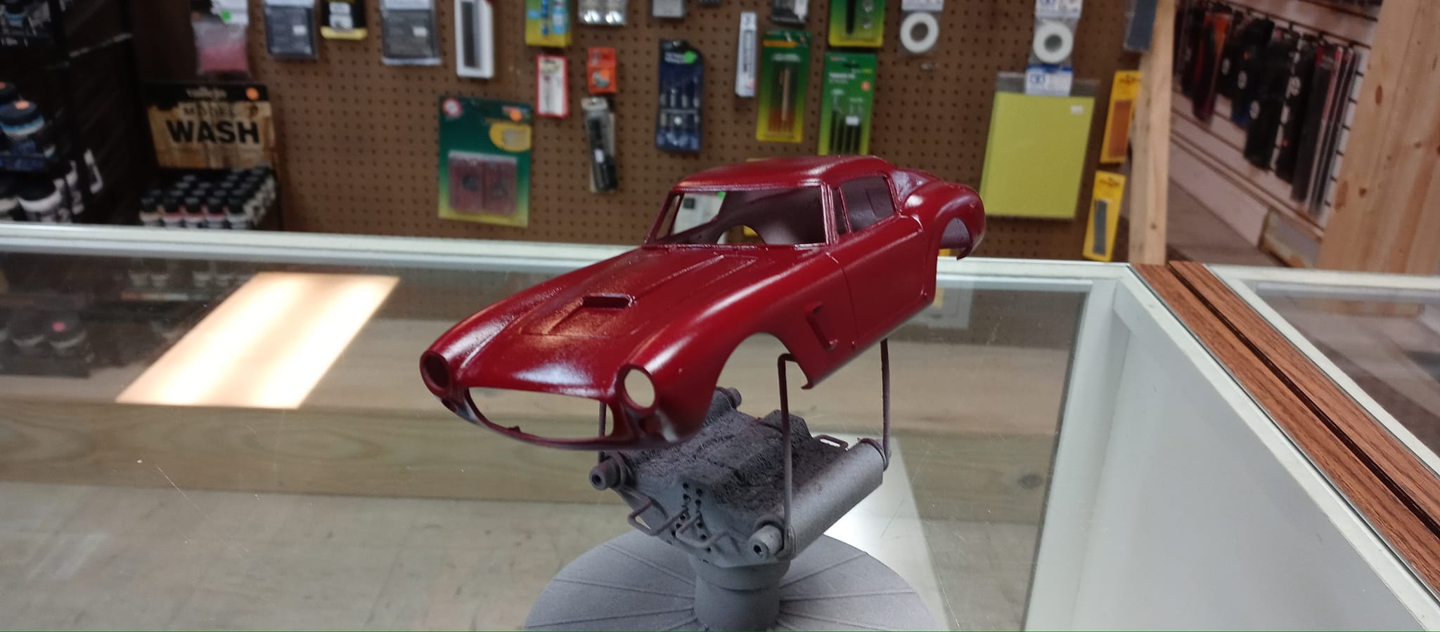 Gunze Sangyo 1/24 Ferrari 250GT SWB paint match with Royal Maroon