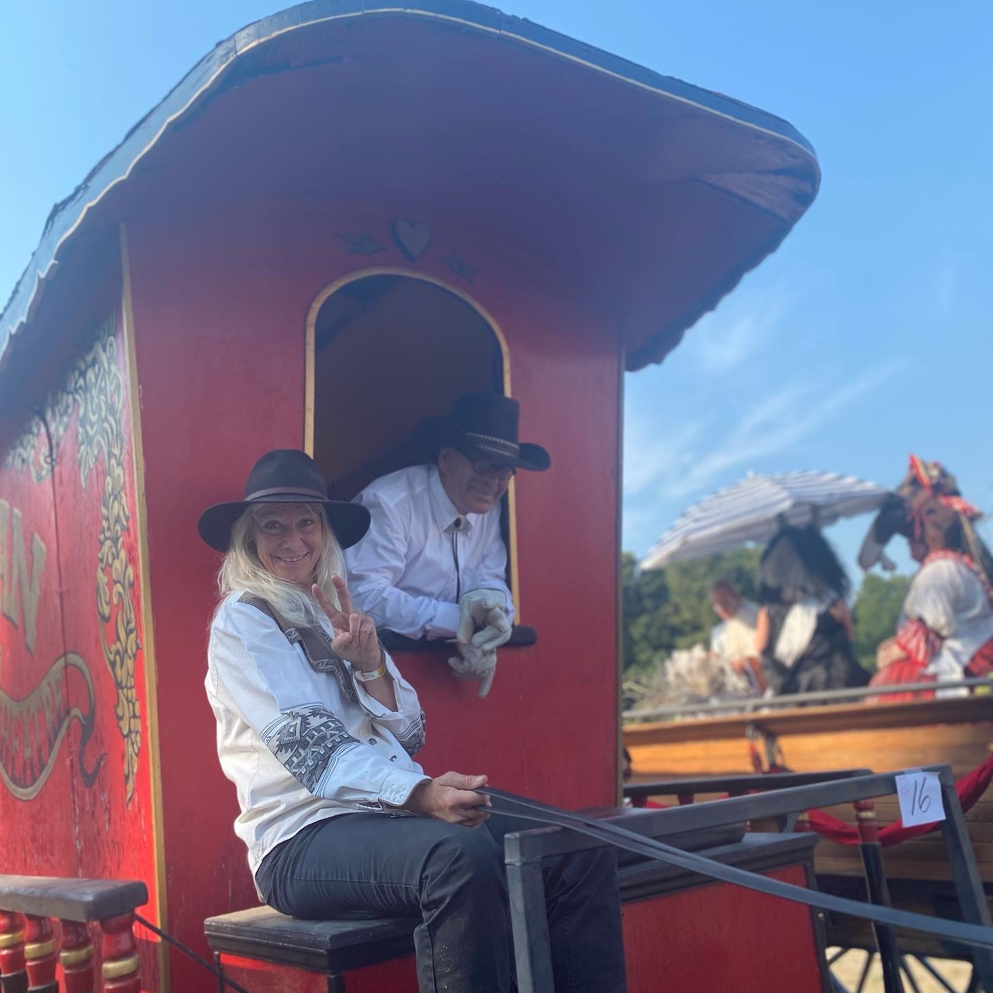 The QUEENS CARAVAN in our IPE... - Caravan Farm Theatre
