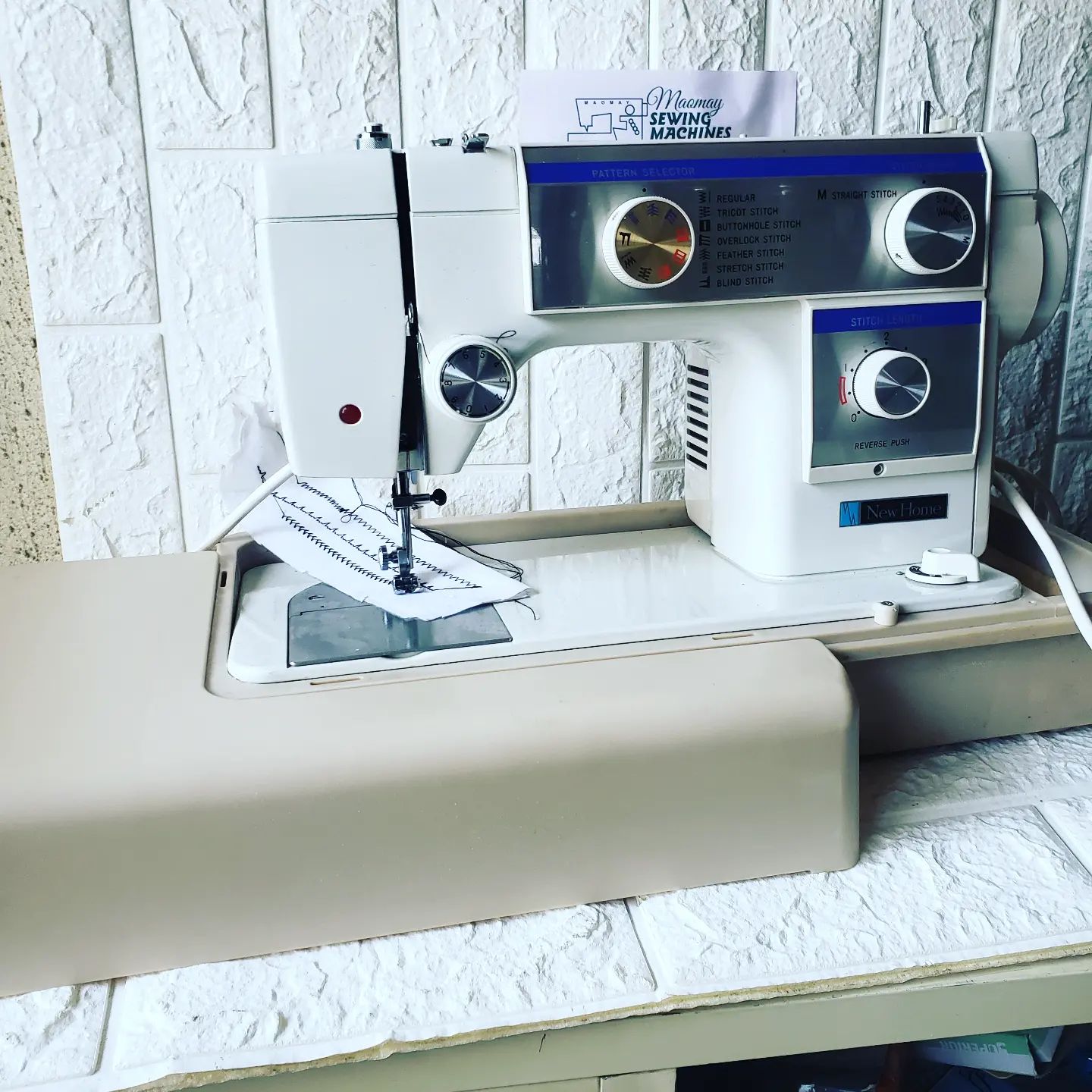 JANOME TWO IN ONE DX型の中古品です ▶️「1台でミシンとロック
