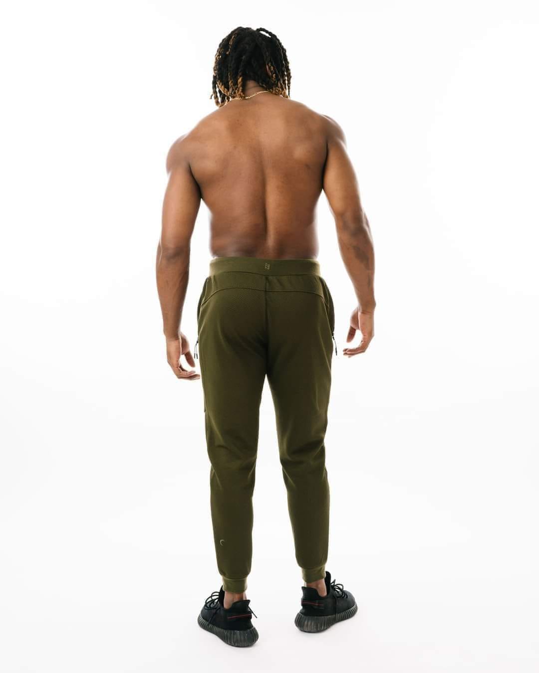 All-day wear. Effortless comfort. Tracksuits built for the off