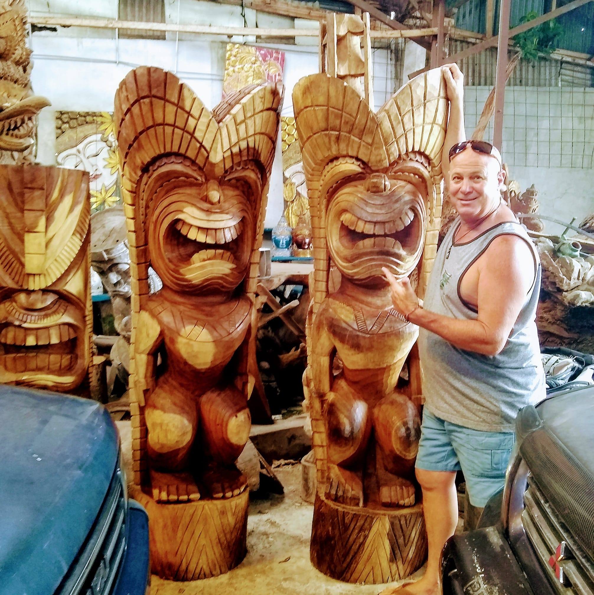 The 2 on the left have sold !! Finally, an Aloha Friday evening ...
