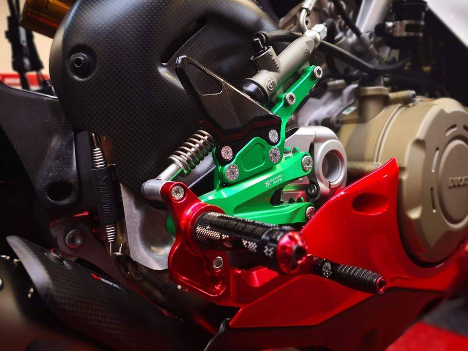 Tophome CNC Folding & Extending Clutch/Brake Levers For Honda CBR929RR 2000-2001