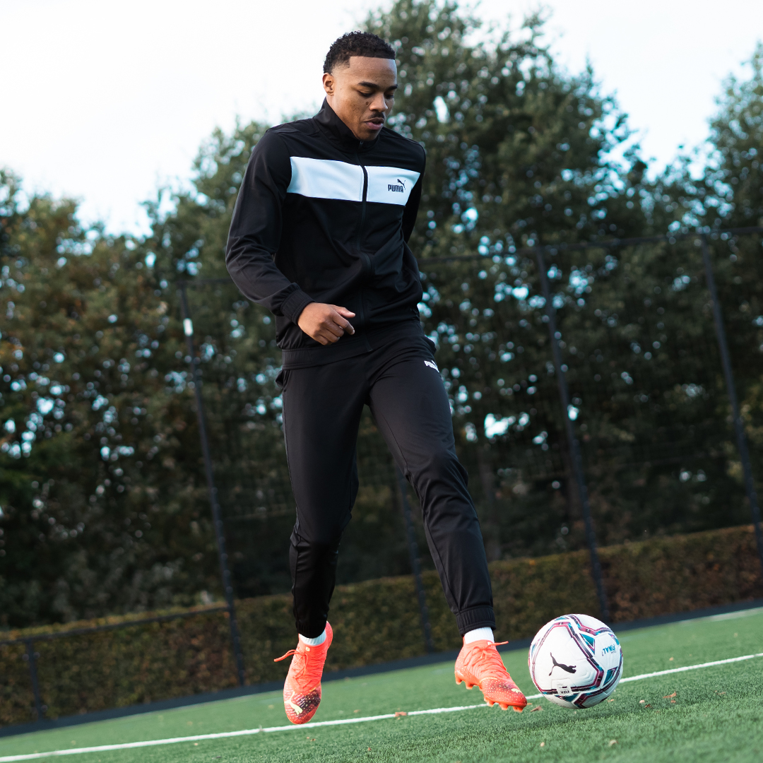 Voetbalshop - Het PUMA Polyester Club trainingspak 🔥Het... | Facebook