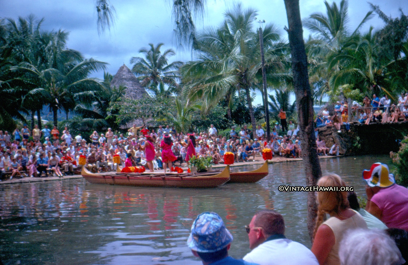 Vintage 1970s: Entertaining the crowds at the Polynesian Cultural