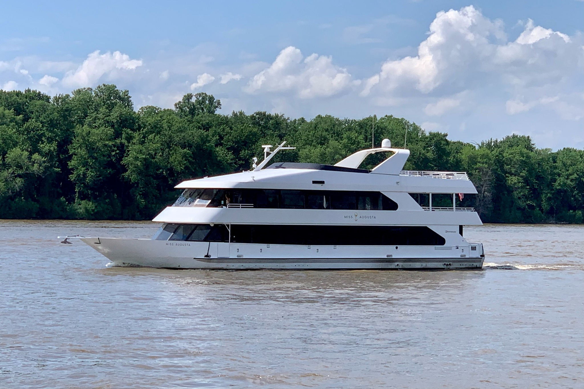 Miss Augusta Cruises | Augusta MO