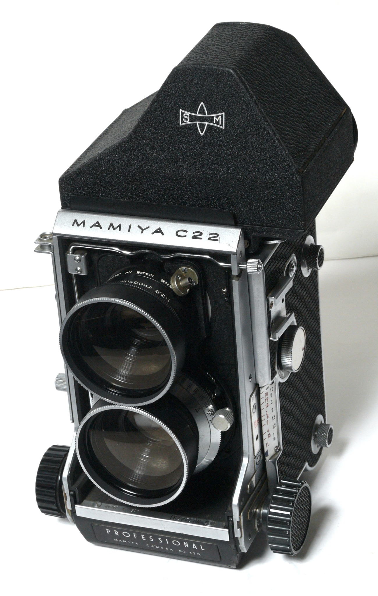 What is the history of Seikosha-MX shutter on a twin lens camera?