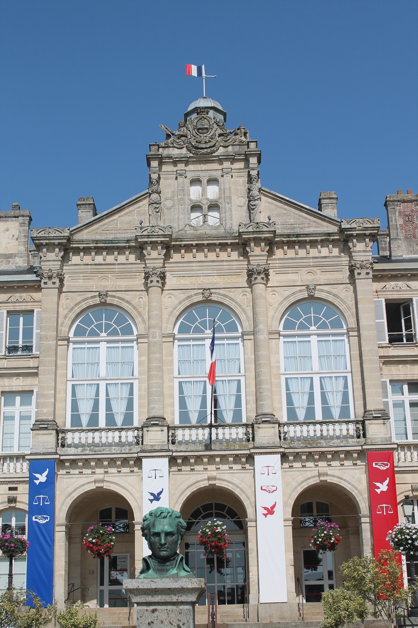 La Ville Des Sagiens En 4 Lettres